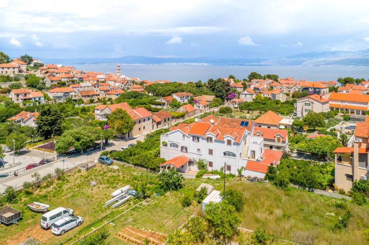 Villa Dinka Sutivan Exteriör bild