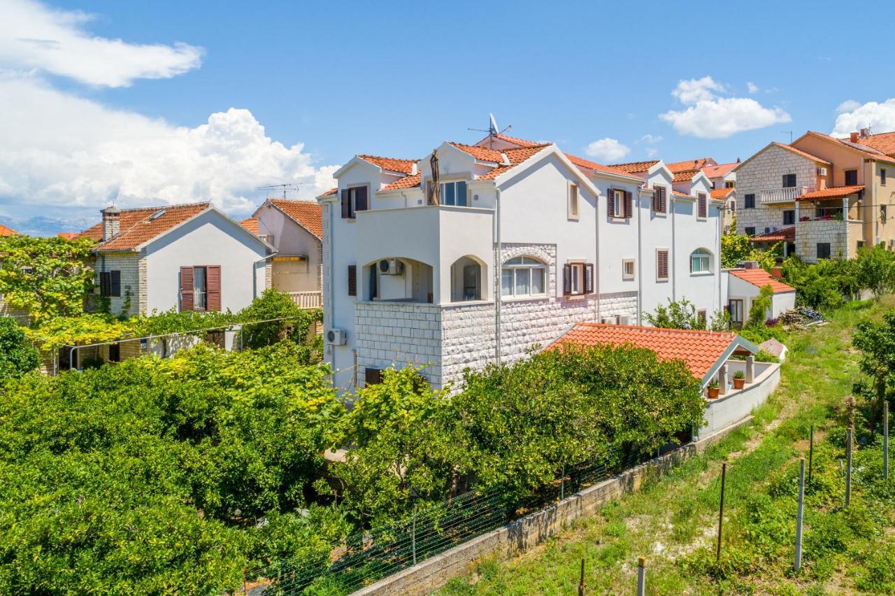 Villa Dinka Sutivan Exteriör bild
