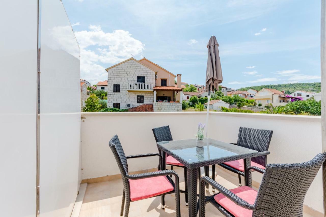 Villa Dinka Sutivan Exteriör bild